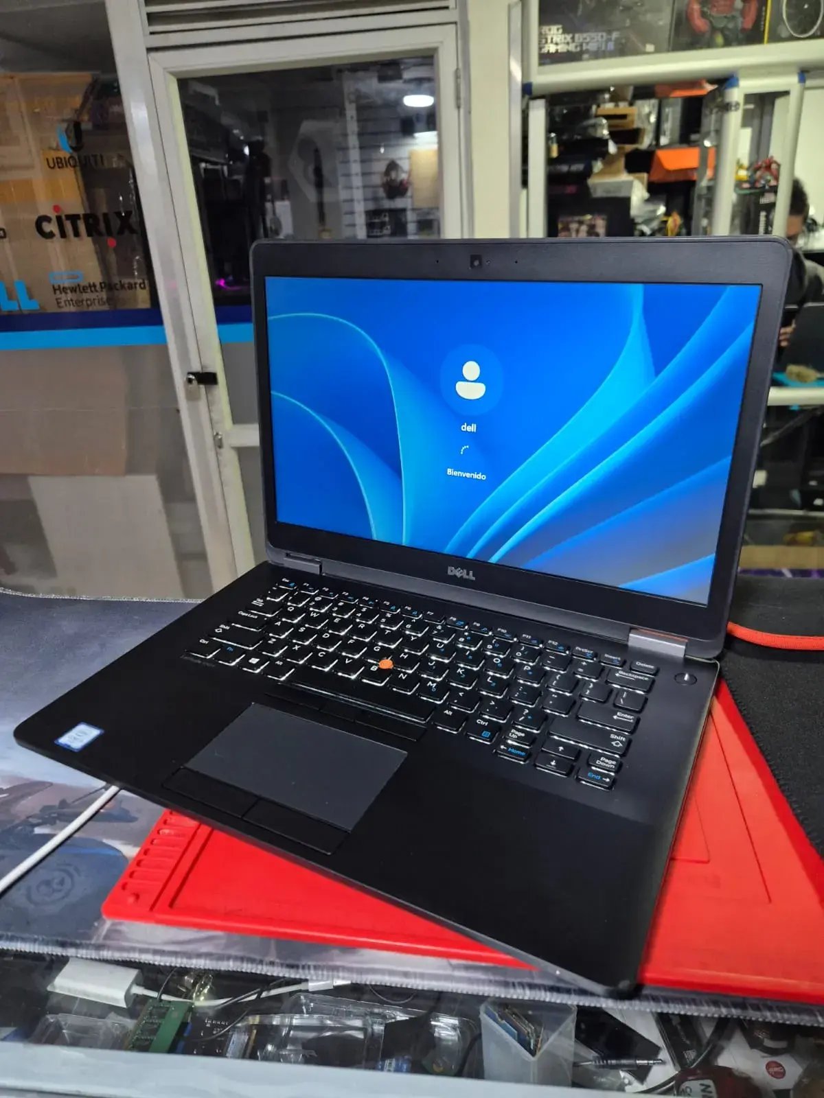 Portátil Dell Latitude de 14 pulgadas con Intel Core i5 de sexta generación para oficina y estudio