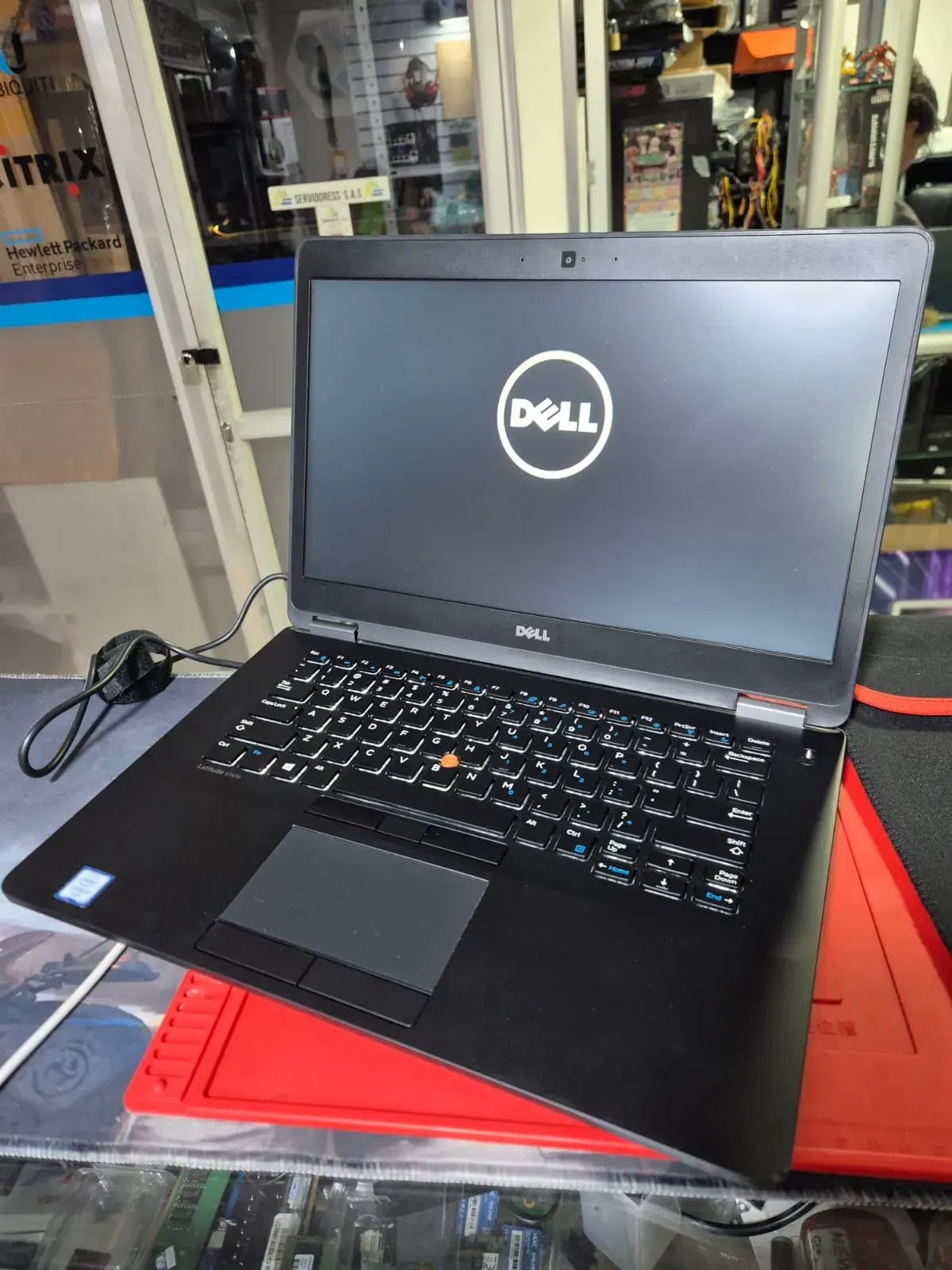 Portátil Dell Latitude de 14 pulgadas con Intel Core i5 de sexta generación para oficina y estudio