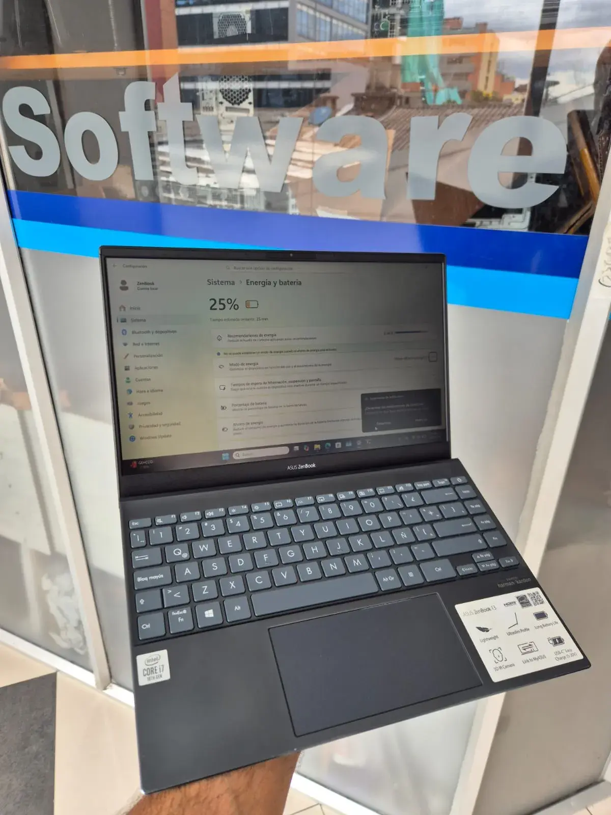 ASUS ZenBook — Core i7 (10.ª gen), 16 GB, 256 GB SSD, pantalla 14