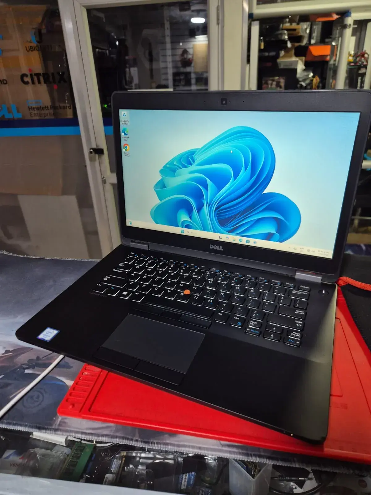Portátil Dell Latitude de 14 pulgadas con Intel Core i5 de sexta generación para oficina y estudio